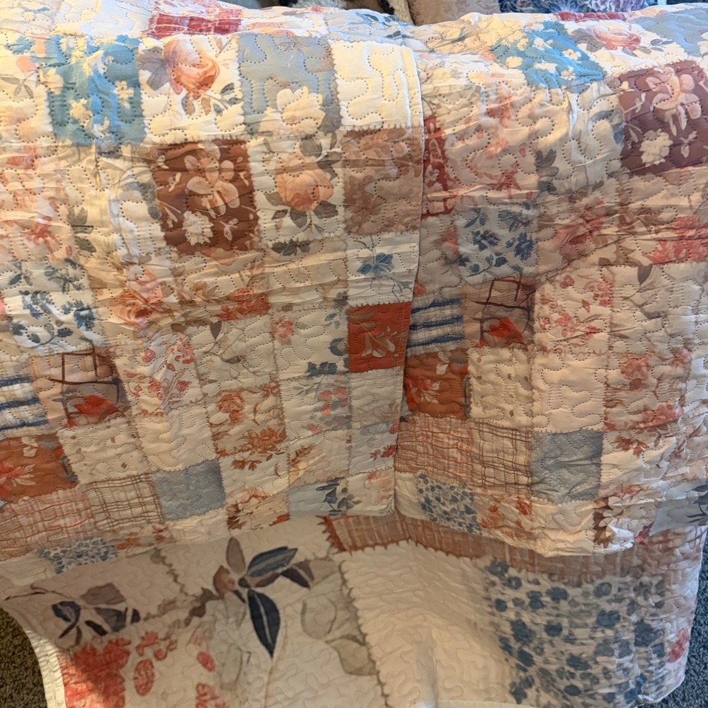 Floral Patchwork Quilt Multi Color Cottagecore Farmhouse Bedding 96" x 108" - Picture 4 of 15